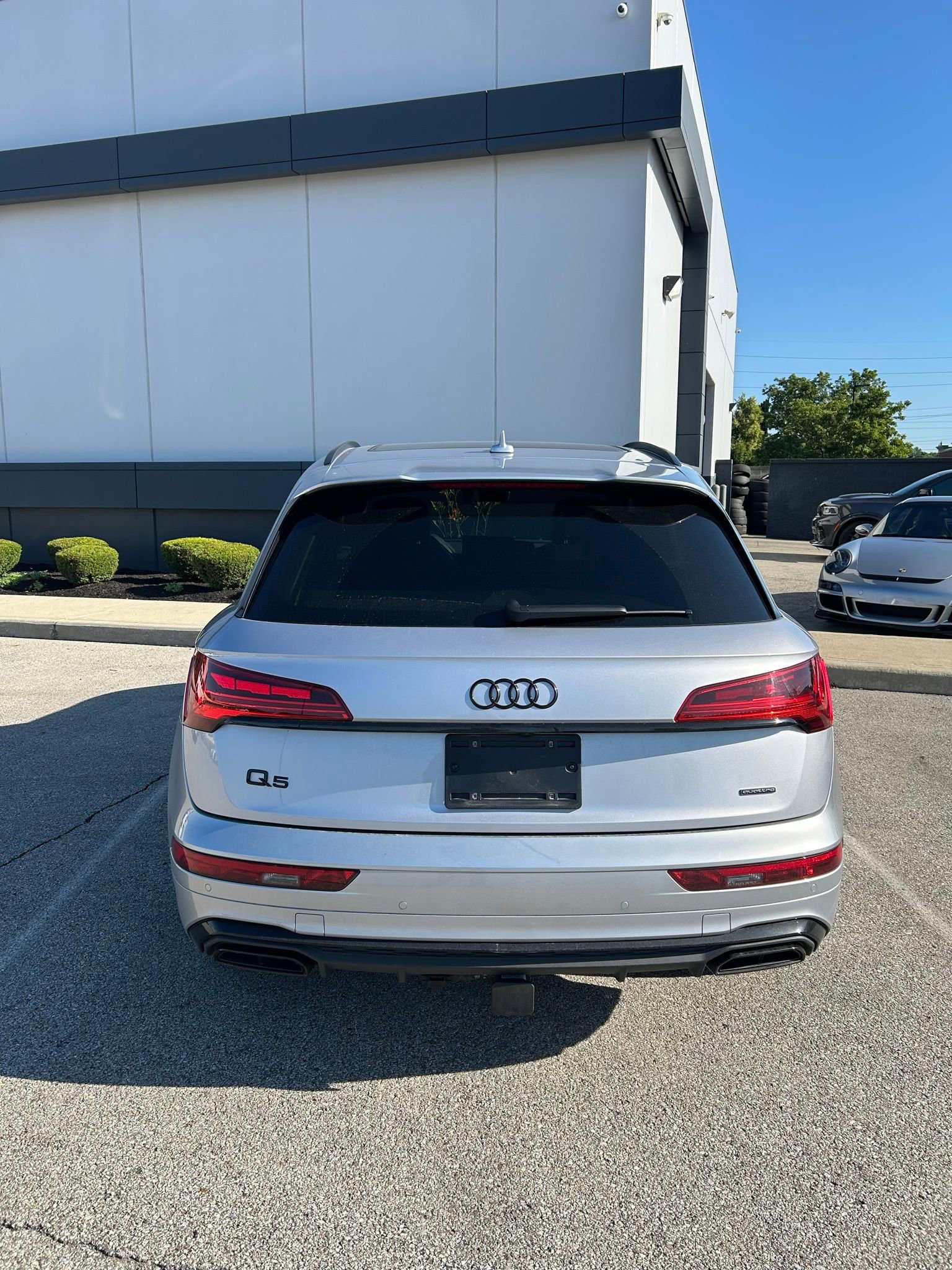 Used 2023 Audi Q5 e Prestige AWD/4WD image 9