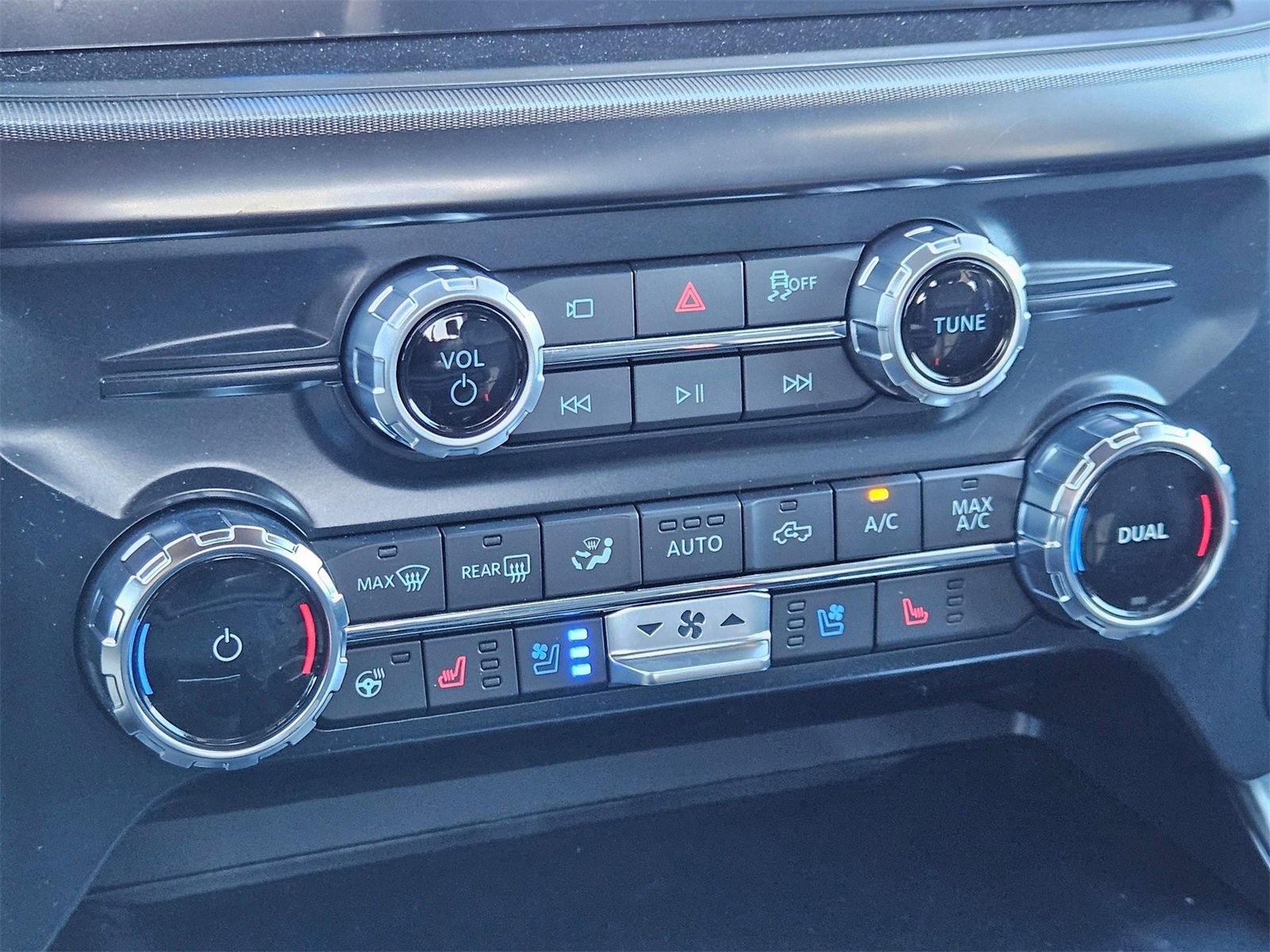 New 2025 Ford F150 Lariat w/ Equipment Group 502A High image 20