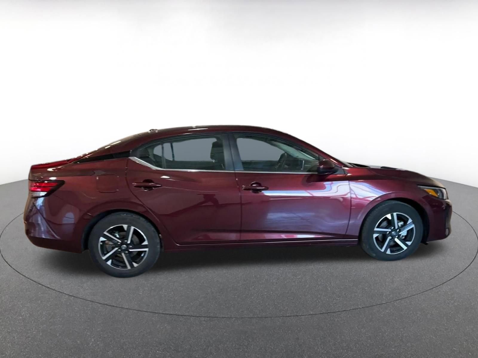 Used 2025 Nissan Sentra SV image 16