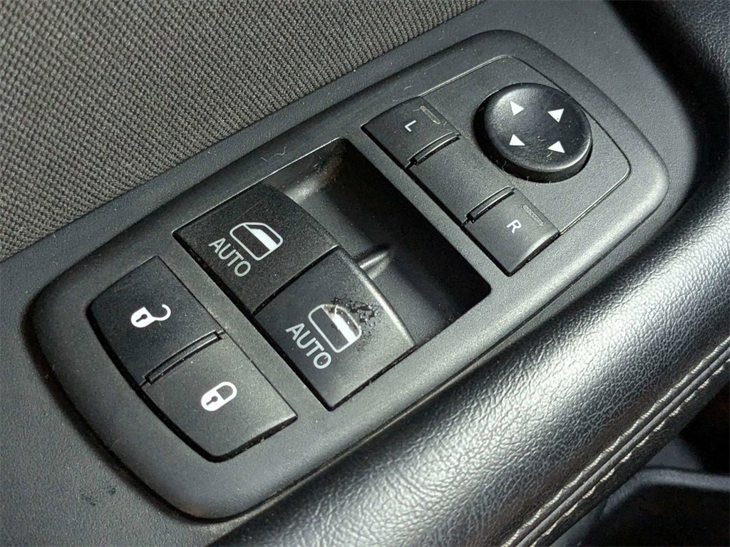 Used 2021 Dodge Challenger SXT image 20