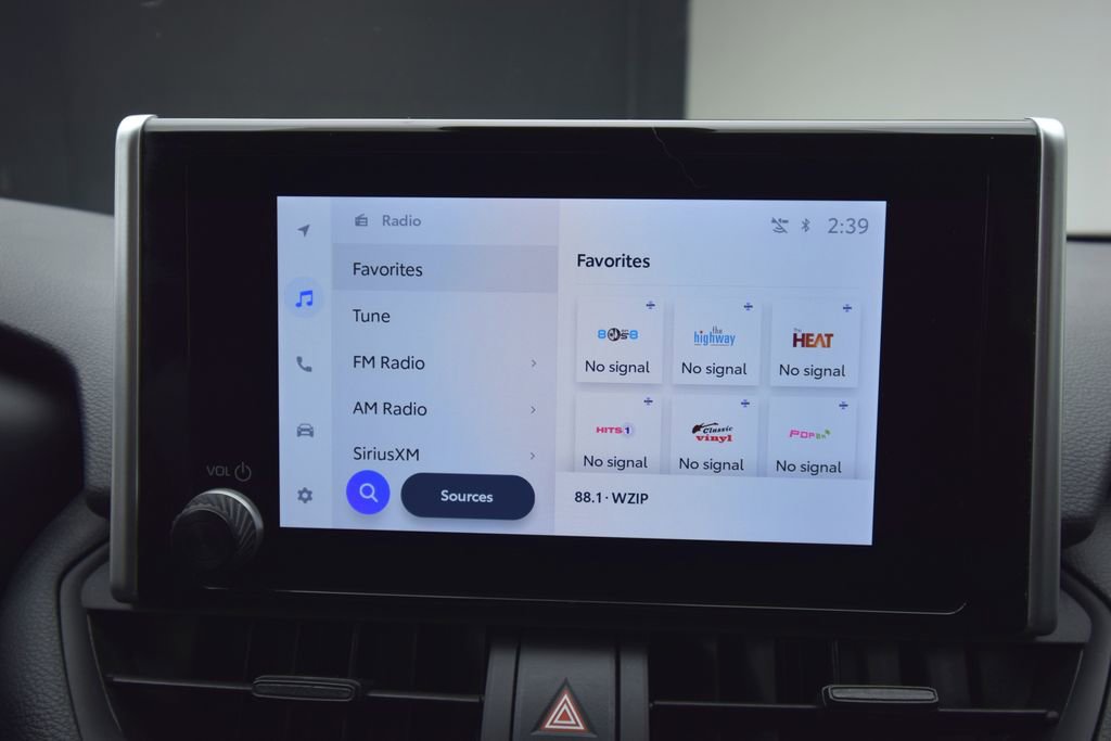 Used 2024 Toyota RAV4 LE image 15