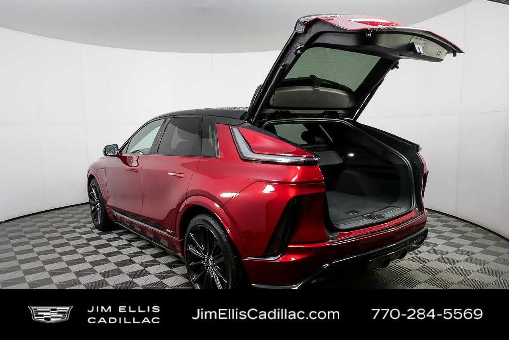 Certified 2026 Cadillac Lyriq V AWD/4WD image 33
