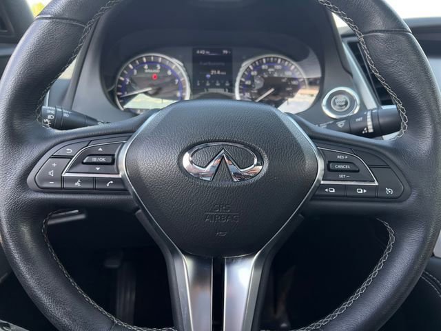 Used 2018 INFINITI Q60 3.0t Luxe w/ Sensory Package 3.0T Luxe AWD/4WD image 17