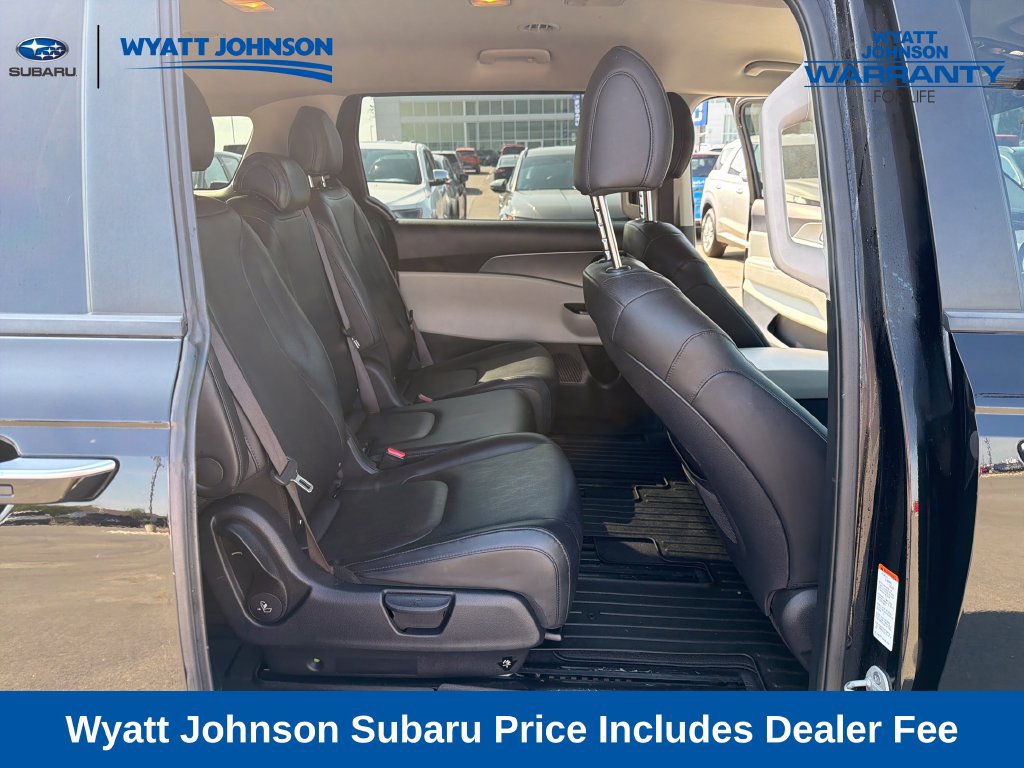 Used 2024 Kia Carnival LX FWD image 31