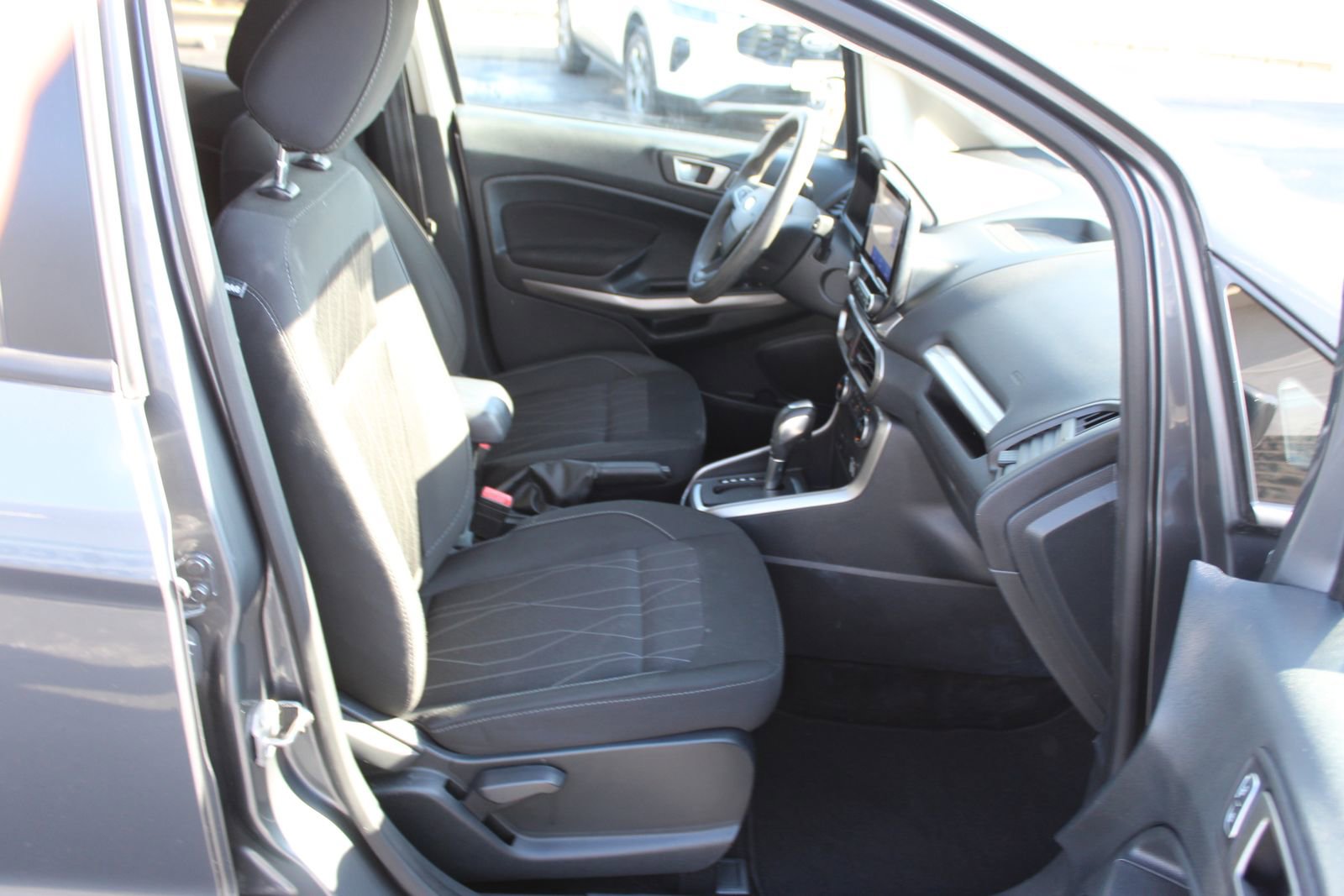 Used 2021 Ford EcoSport SE image 11