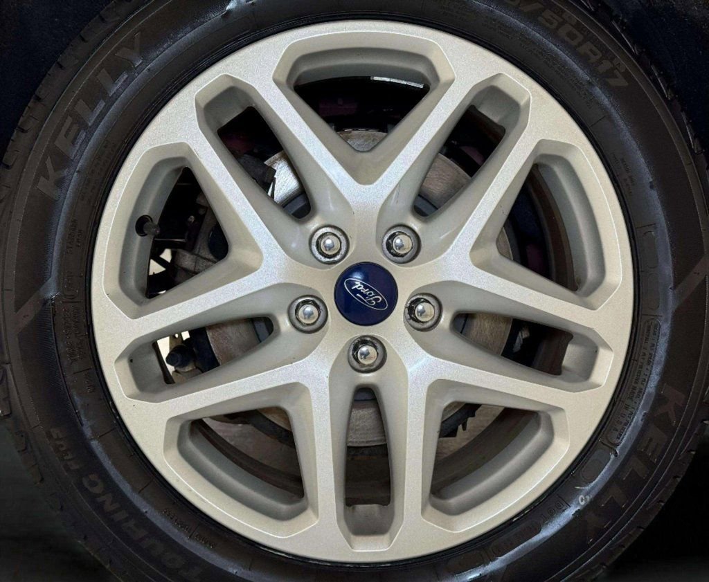 Used 2016 Ford Fusion SE image 26