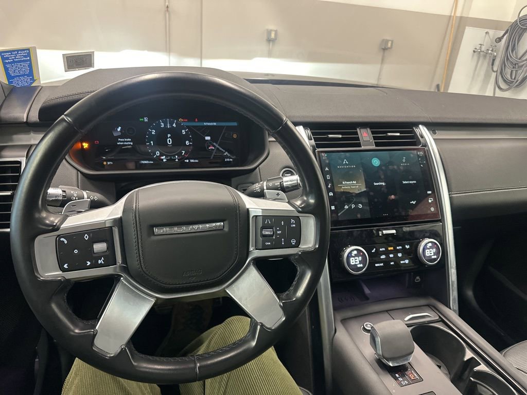 Used 2022 Land Rover Discovery HSE R-Dynamic image 14