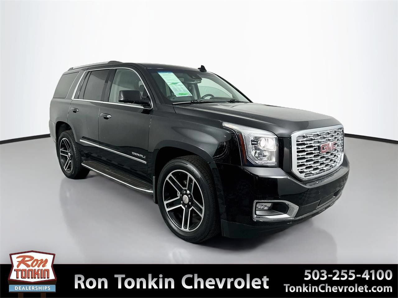 Used 2018 GMC Yukon Denali AWD/4WD image 1