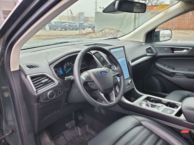 Used 2024 Ford Edge SEL w/ Convenience Package image 11