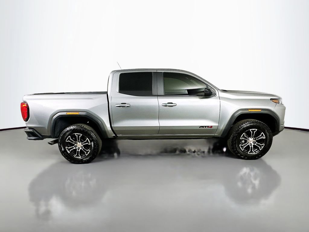 Used 2025 GMC Canyon AT4 image 7
