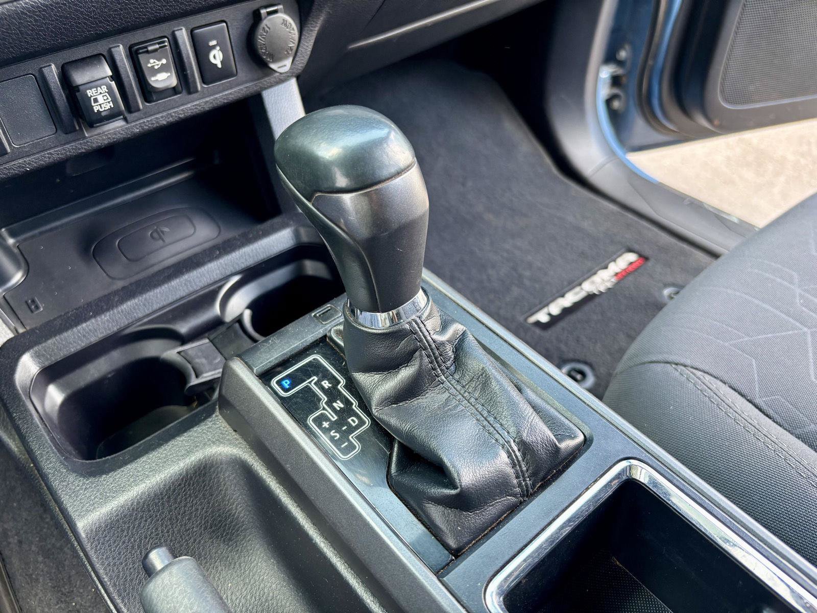 Used 2019 Toyota Tacoma TRD Off-Road AWD/4WD image 25
