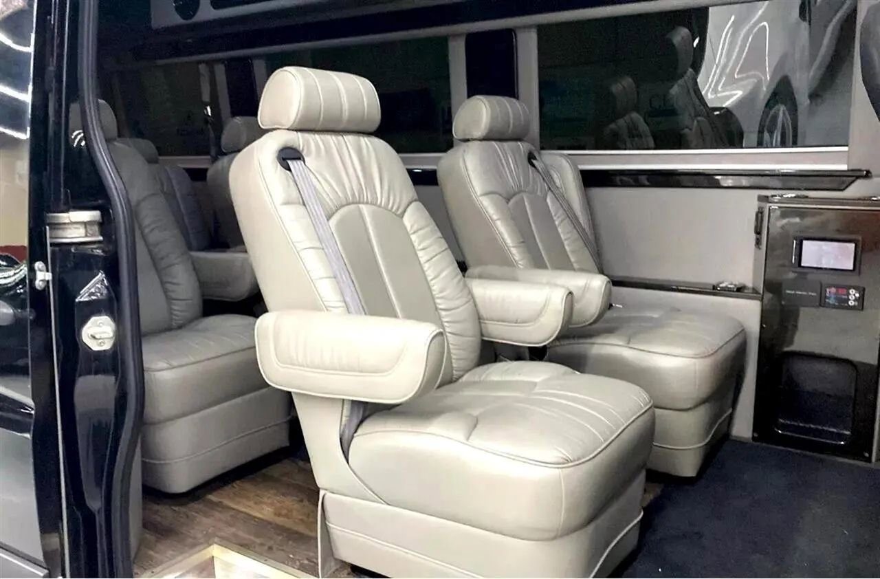 Used 2016 Mercedes-Benz Sprinter 2500 image 15