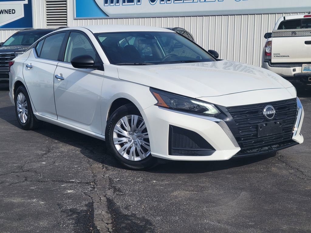 Used 2024 Nissan Altima 2.5 S image 29