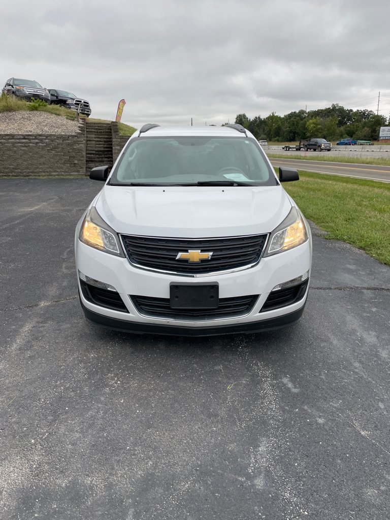 Used 2017 Chevrolet Traverse LS FWD image 8