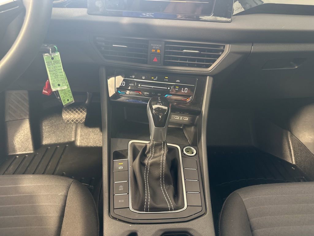 Used 2025 Volkswagen Jetta S image 16