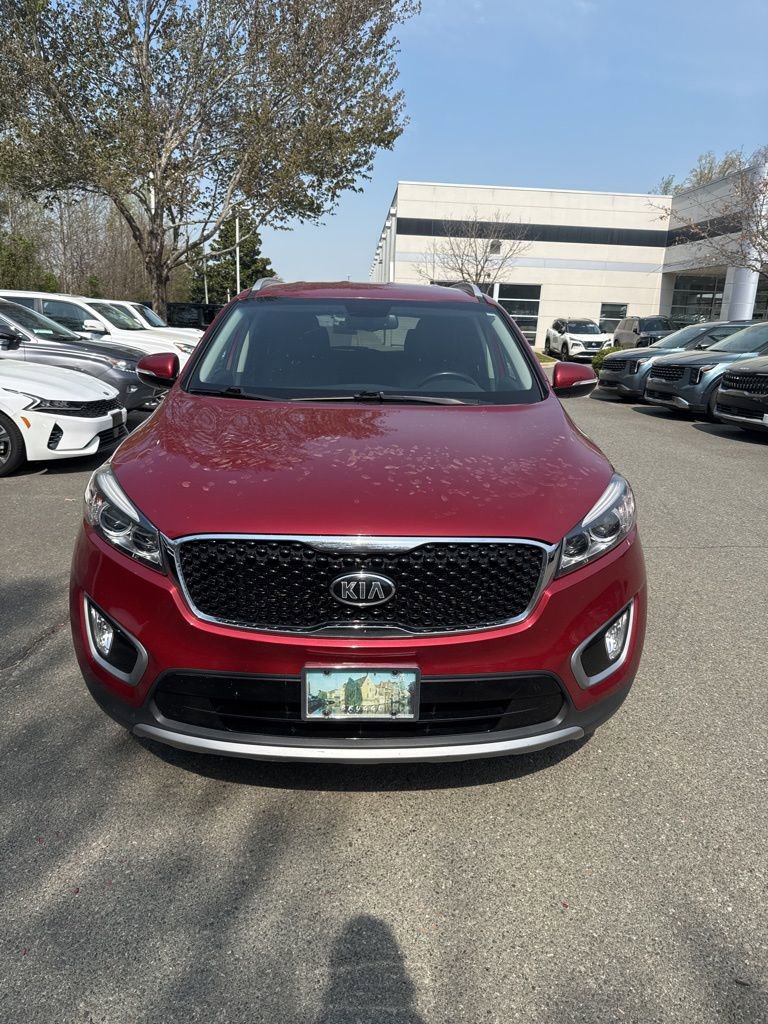 Used 2017 Kia Sorento EX w/ EX V6 Premium Package image 2