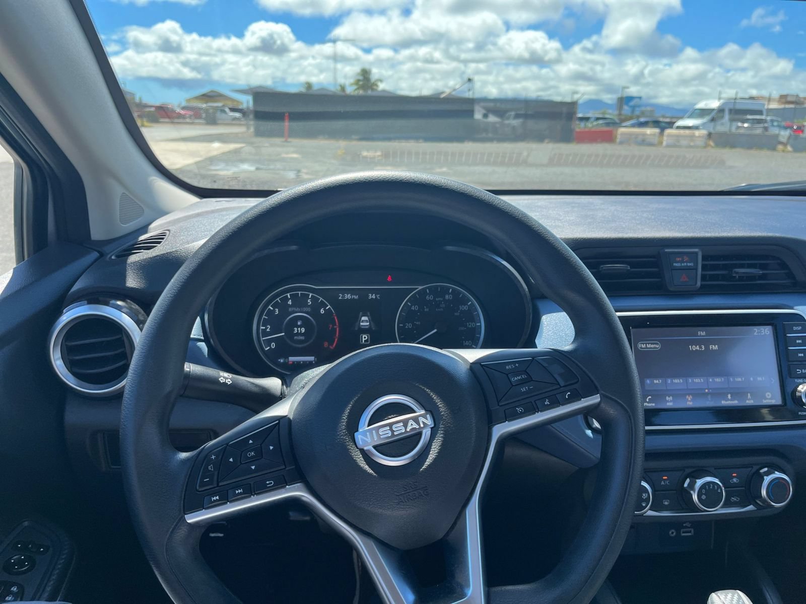 Used 2025 Nissan Versa SV FWD image 28