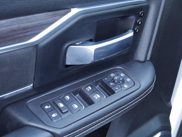 New 2025 RAM 2500 Laramie AWD/4WD image 16