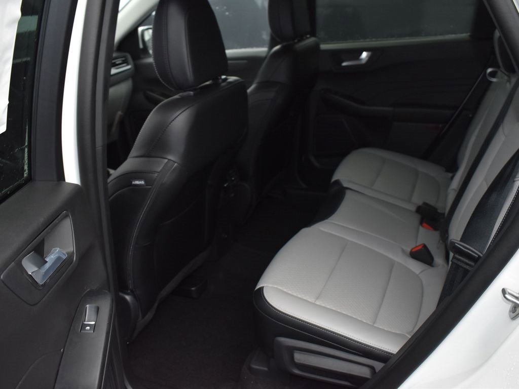 New 2025 Ford Escape SE image 11