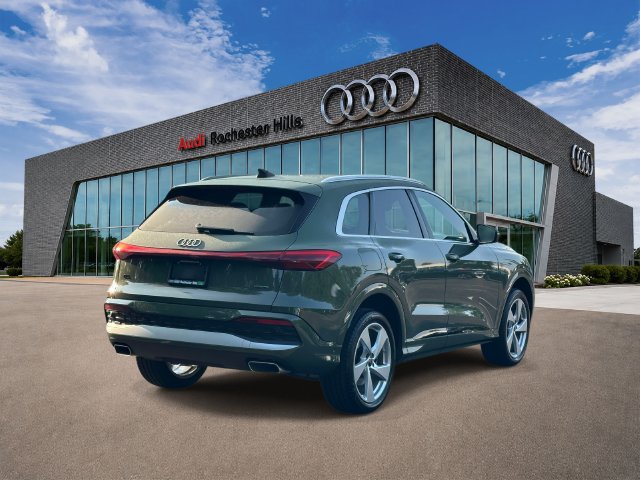 Certified 2025 Audi Q5 Premium Plus w/ Premium Plus AWD/4WD image 5