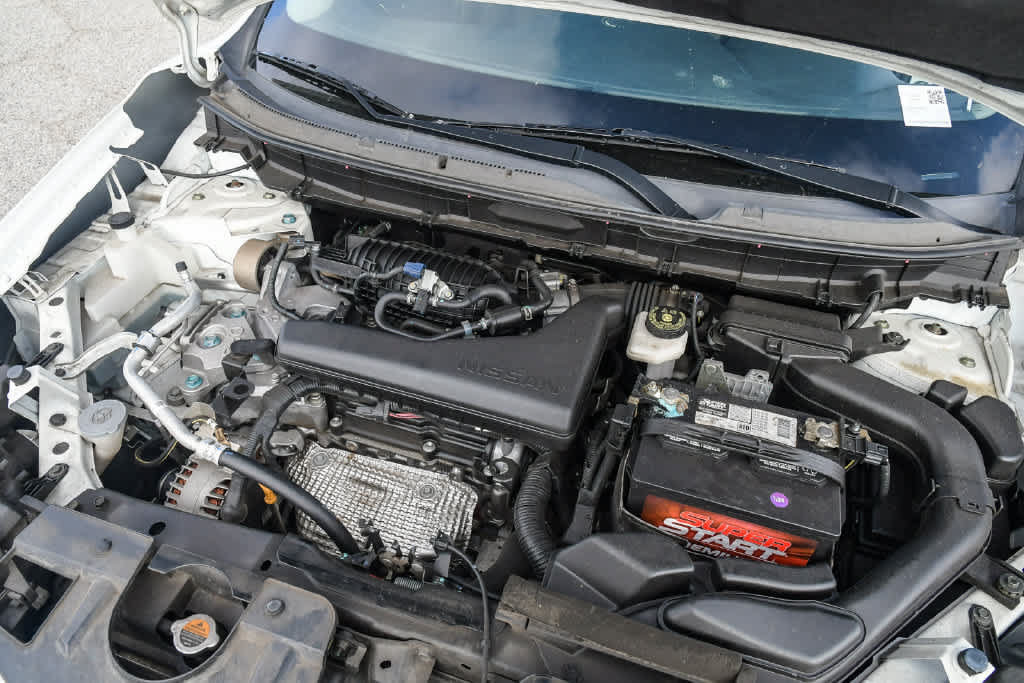 Used 2020 Nissan Rogue SV FWD image 31