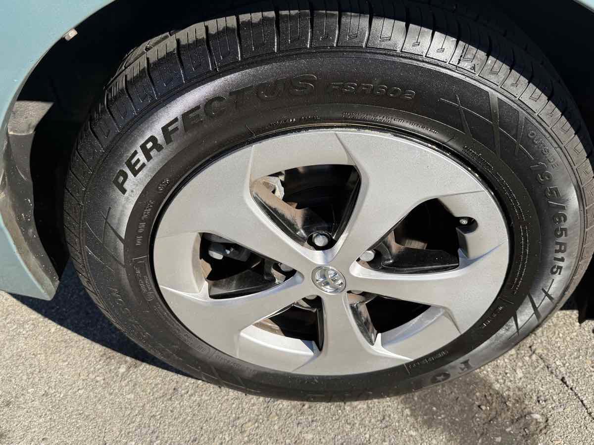 Used 2012 Toyota Prius Two image 7