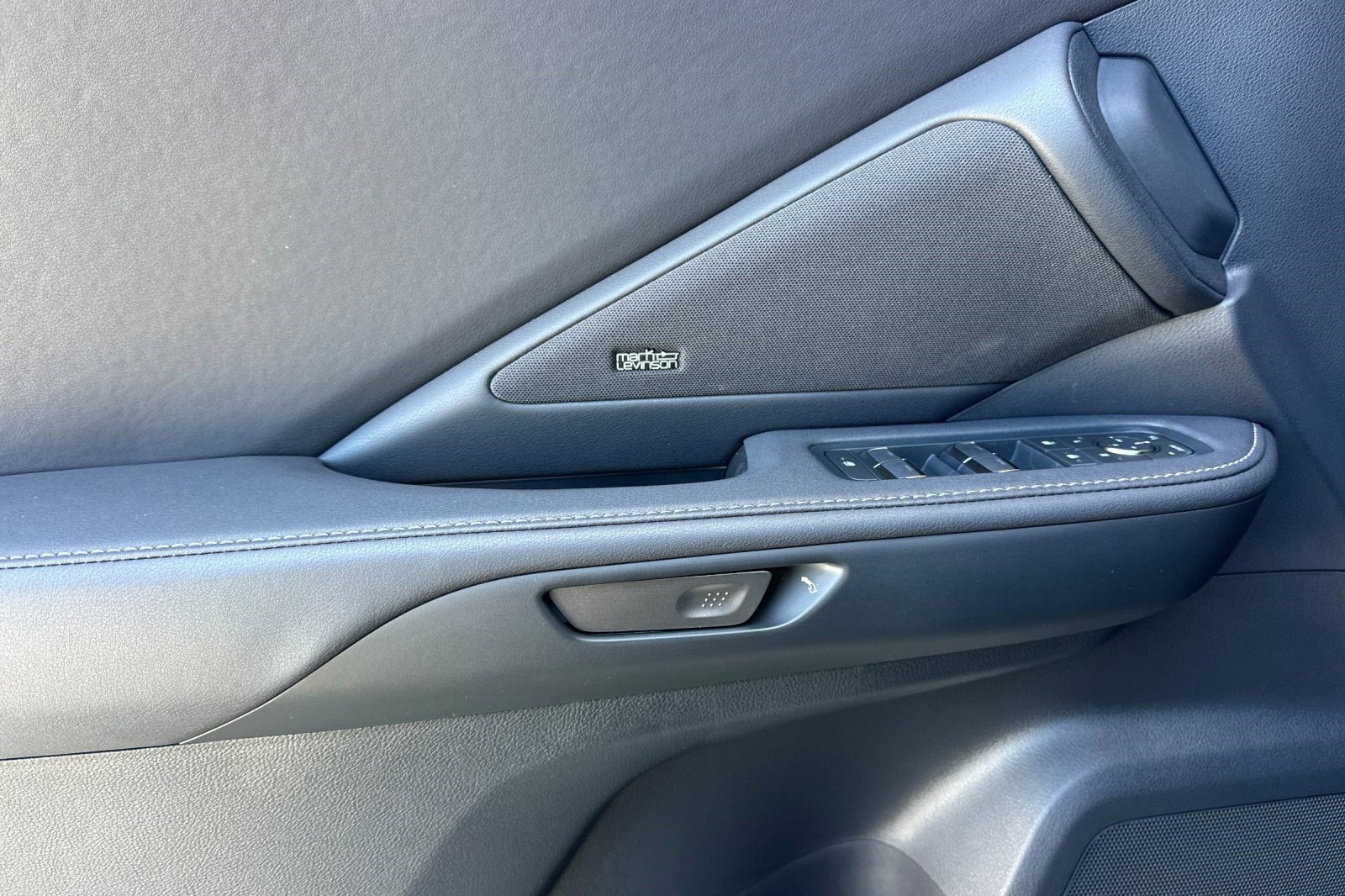 New 2026 Lexus TX 500h AWD image 19