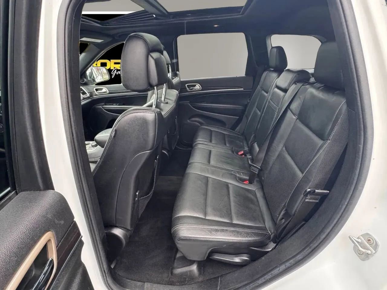 Used 2014 Jeep Grand Cherokee Limited w/ Luxury Group II image 10