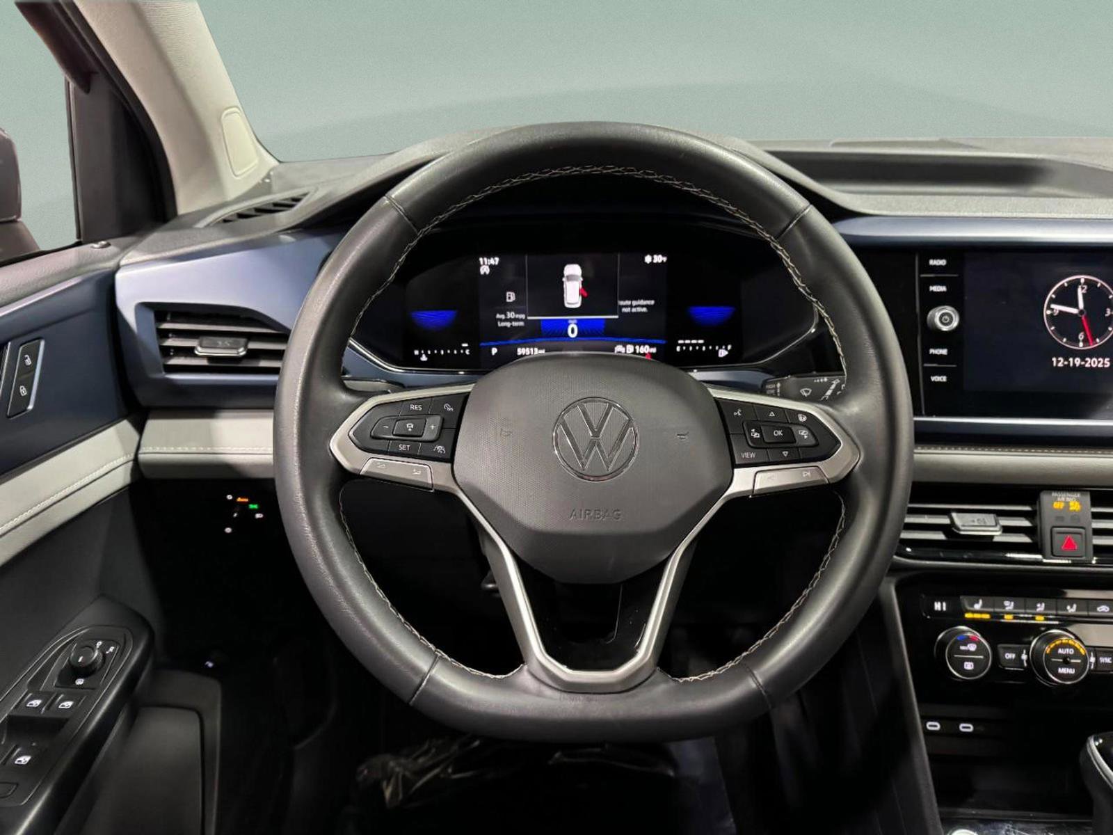 Used 2024 Volkswagen Taos SE image 13