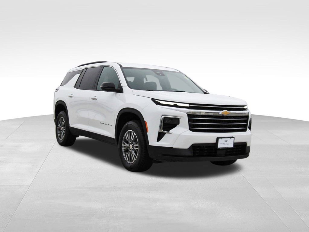 Used 2025 Chevrolet Traverse LT video 1