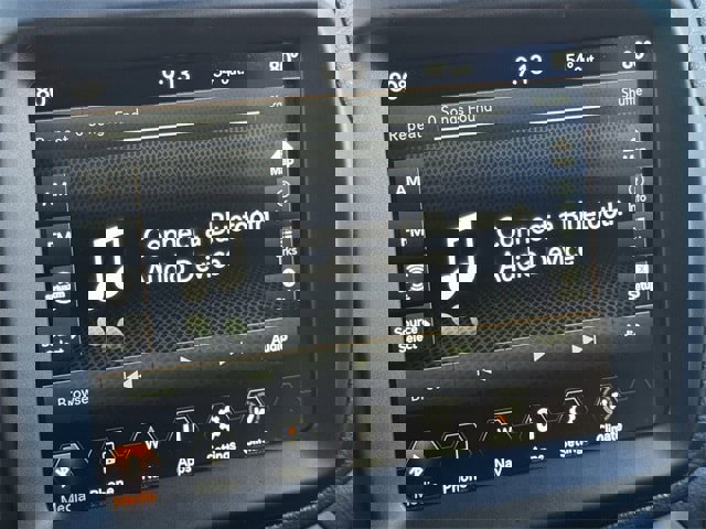 Used 2023 Jeep Renegade Latitude image 18