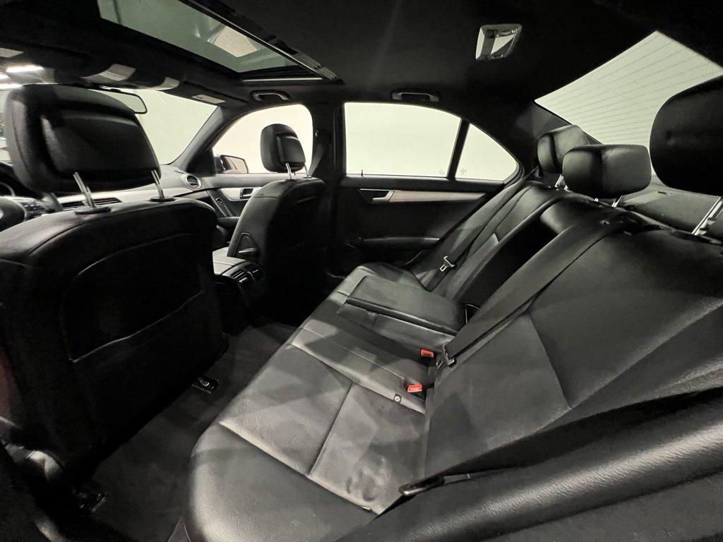 Used 2014 Mercedes-Benz C 300 4MATIC Sedan image 23