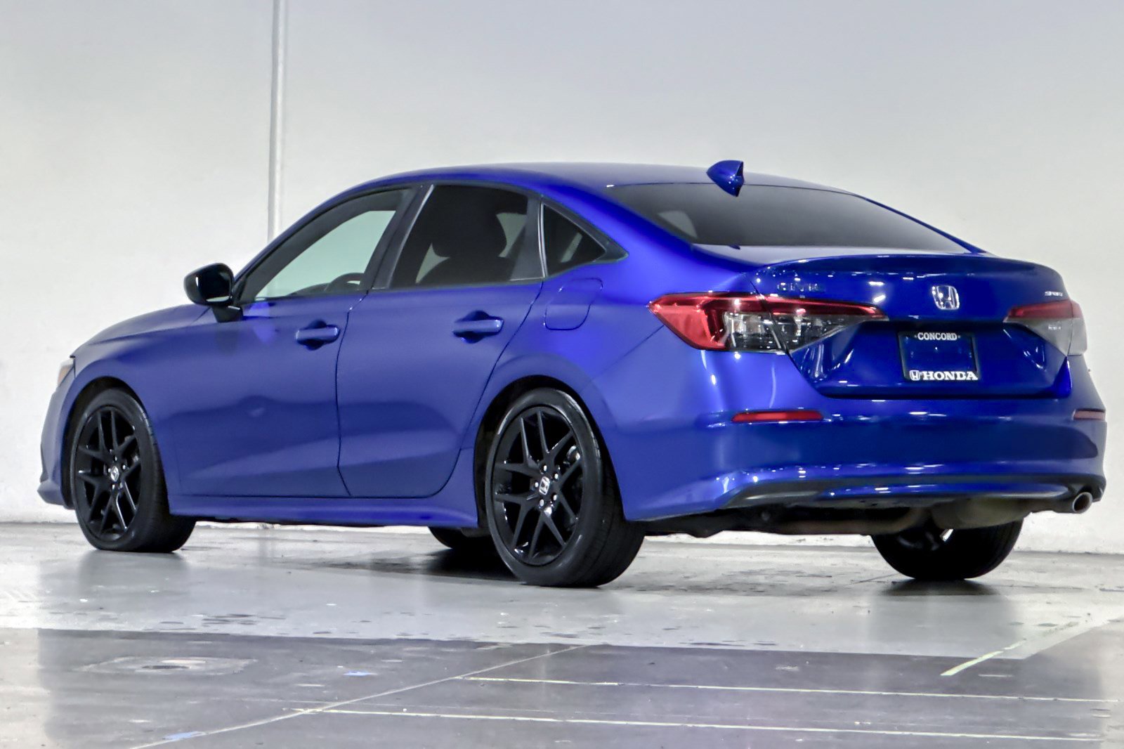 Used 2023 Honda Civic Sport image 3