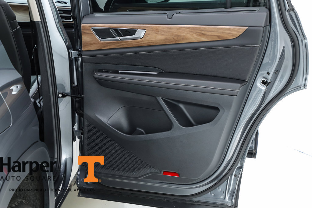 Used 2025 Volkswagen Atlas SE w/ Panoramic Sunroof Package FWD image 71