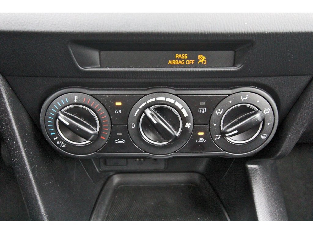 Used 2015 MAZDA MAZDA3 i Touring FWD image 25
