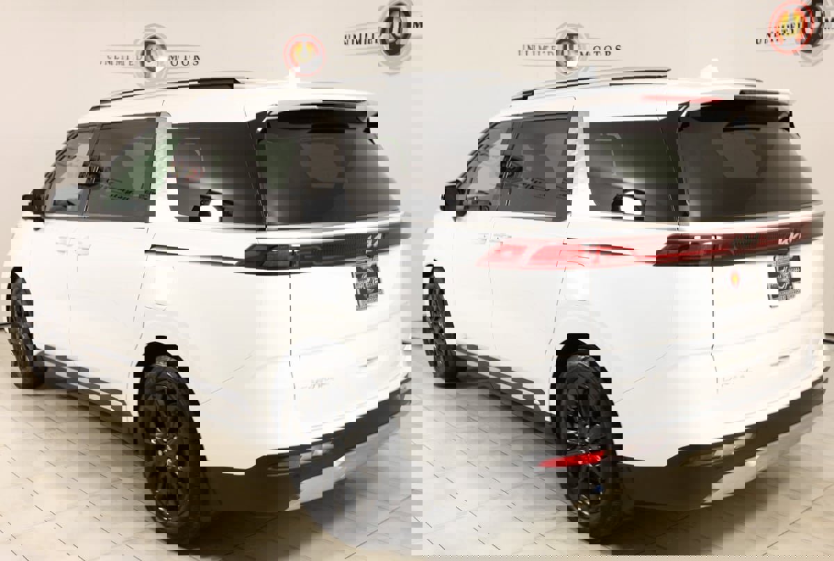 Used 2024 Kia Carnival SX Prestige image 4