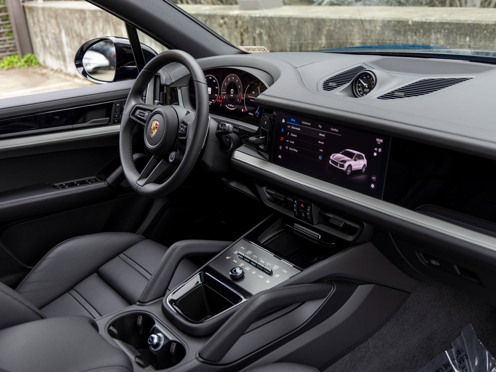 New 2025 Porsche Cayenne S image 52