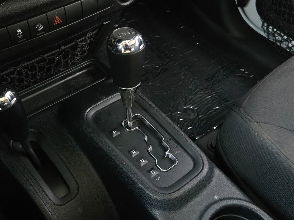 Used 2018 Jeep Wrangler Unlimited Sport S image 17