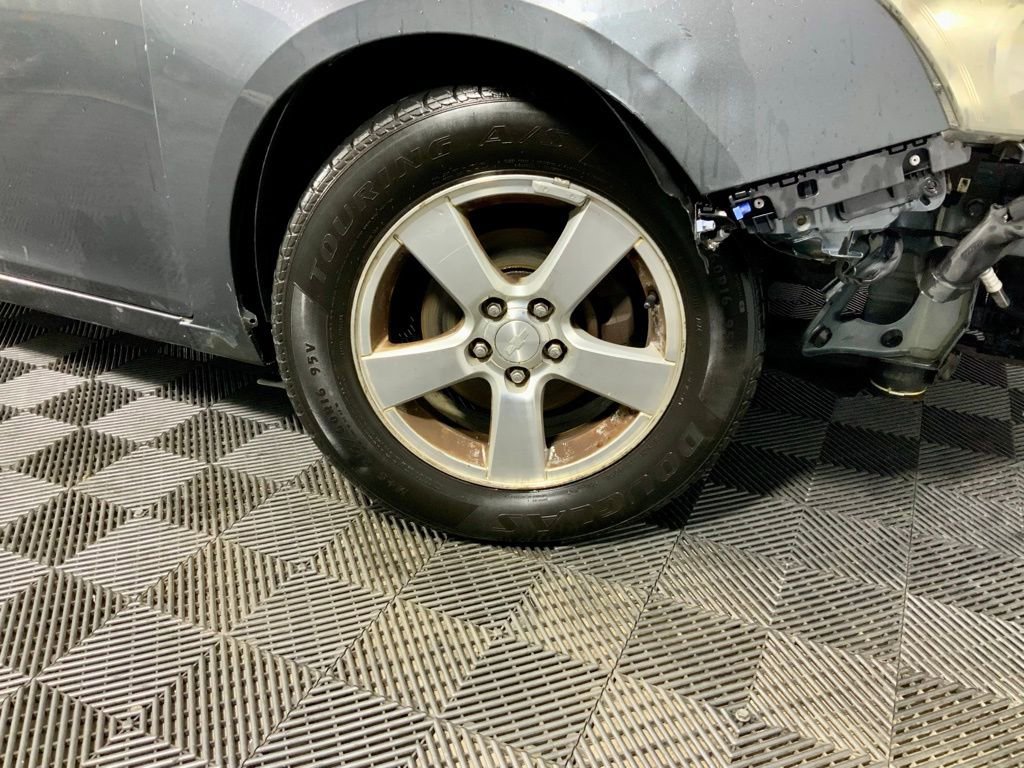 Used 2013 Chevrolet Cruze LS image 20