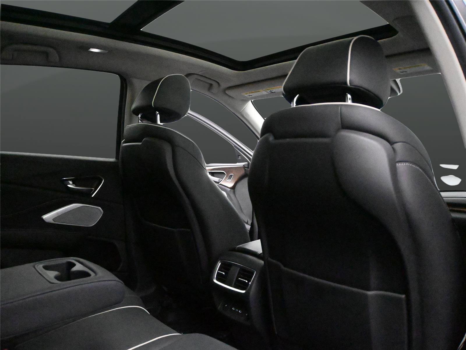 Certified 2024 Acura RDX SH-AWD w/ Advance Package image 16