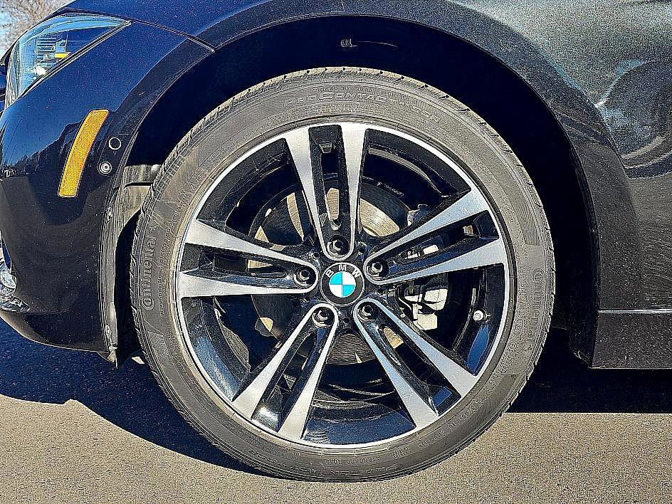 Used 2018 BMW 330i xDrive Sedan image 10