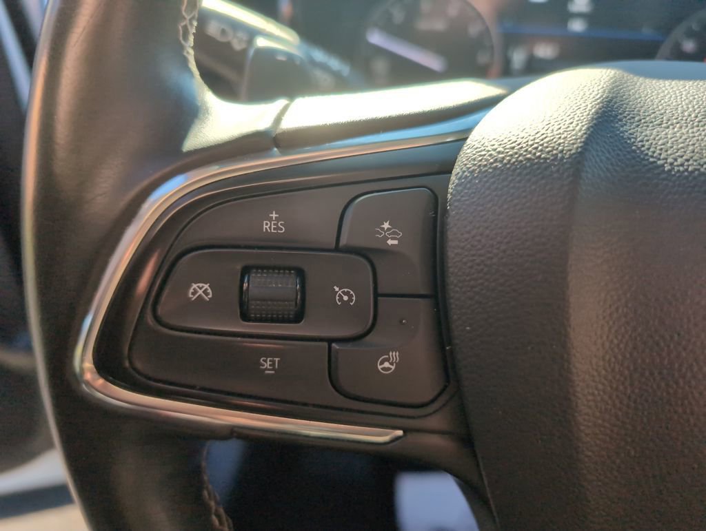 Used 2022 Buick Envision Essence w/ Technology Package I image 18