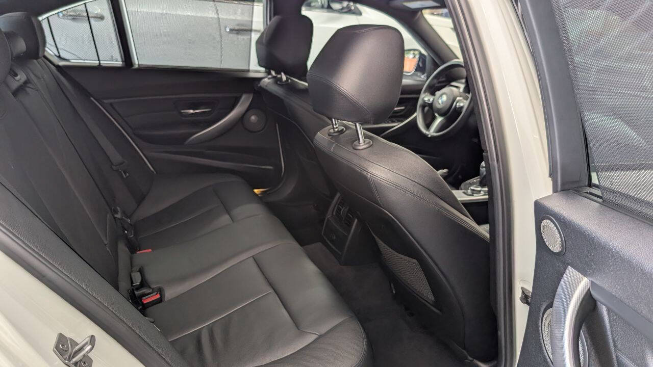 Used 2013 BMW 335i Sedan RWD image 25