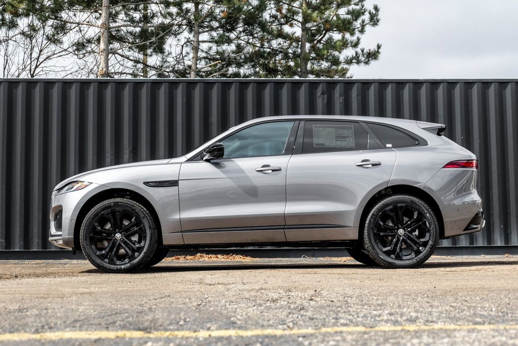 New 2026 Jaguar F-PACE R-Dynamic S image 3
