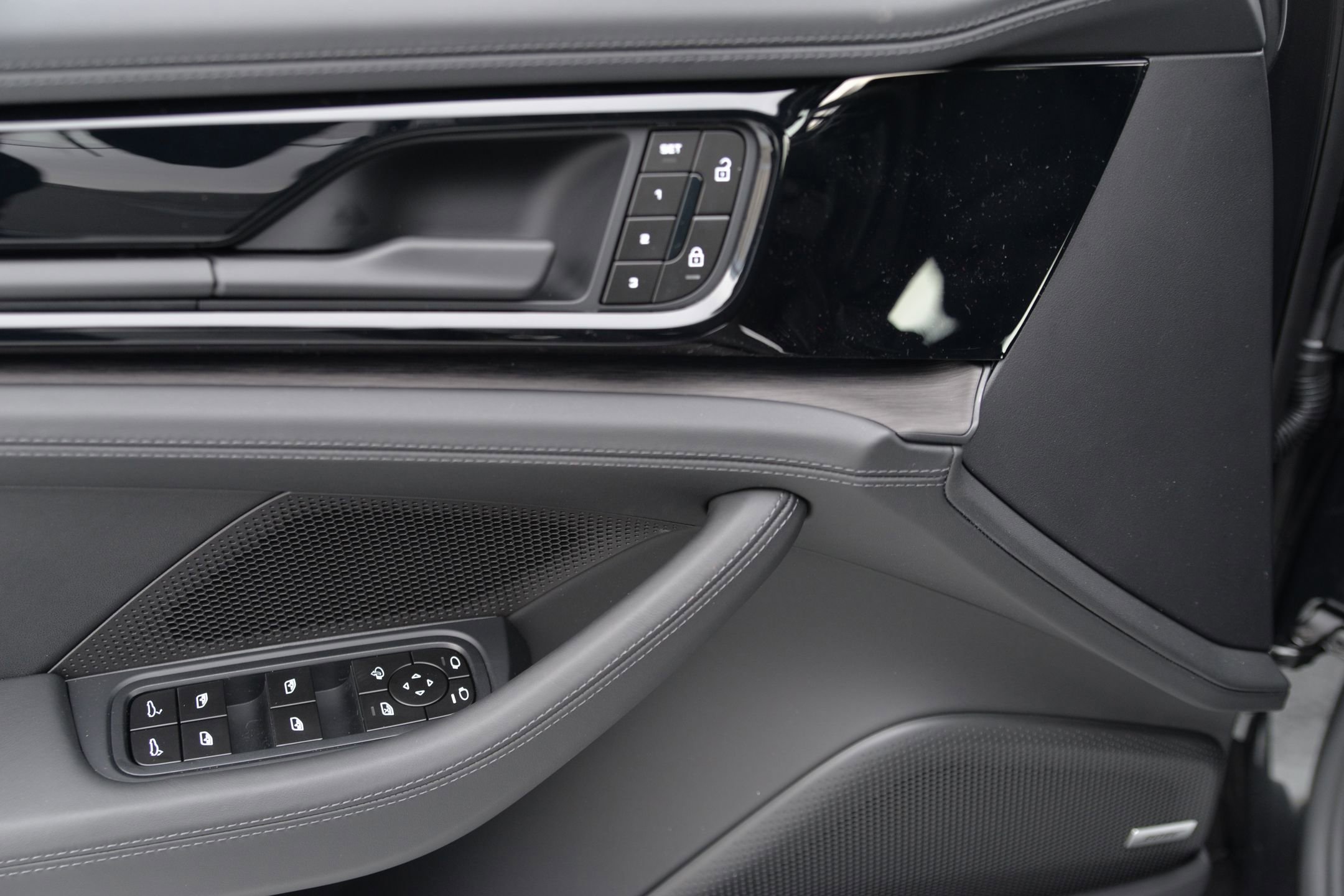 New 2026 Porsche Panamera 4 image 26