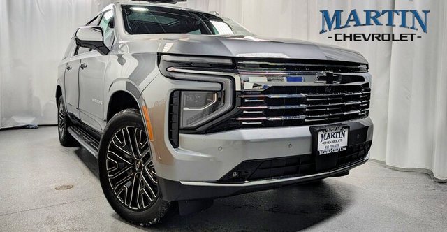 New 2026 Chevrolet Suburban Premier image 1