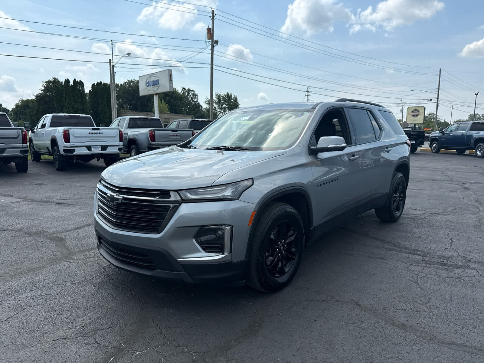Certified 2023 Chevrolet Traverse LT FWD image 1