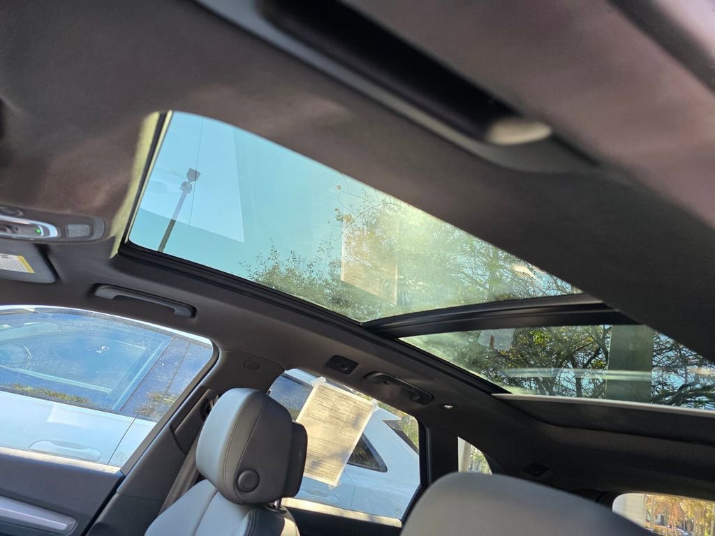 Used 2020 Audi Q5 2.0T Premium w/ Titanium Sport Package image 11