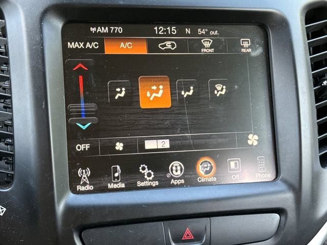 Used 2015 Jeep Cherokee Trailhawk AWD/4WD image 21