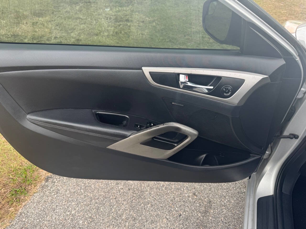 Used 2014 Hyundai Veloster w/ Style Package 02 image 15